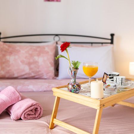 Sofi'S Flat In The City Center, 5Min To The Sea กาลามาตา ภายนอก รูปภาพ