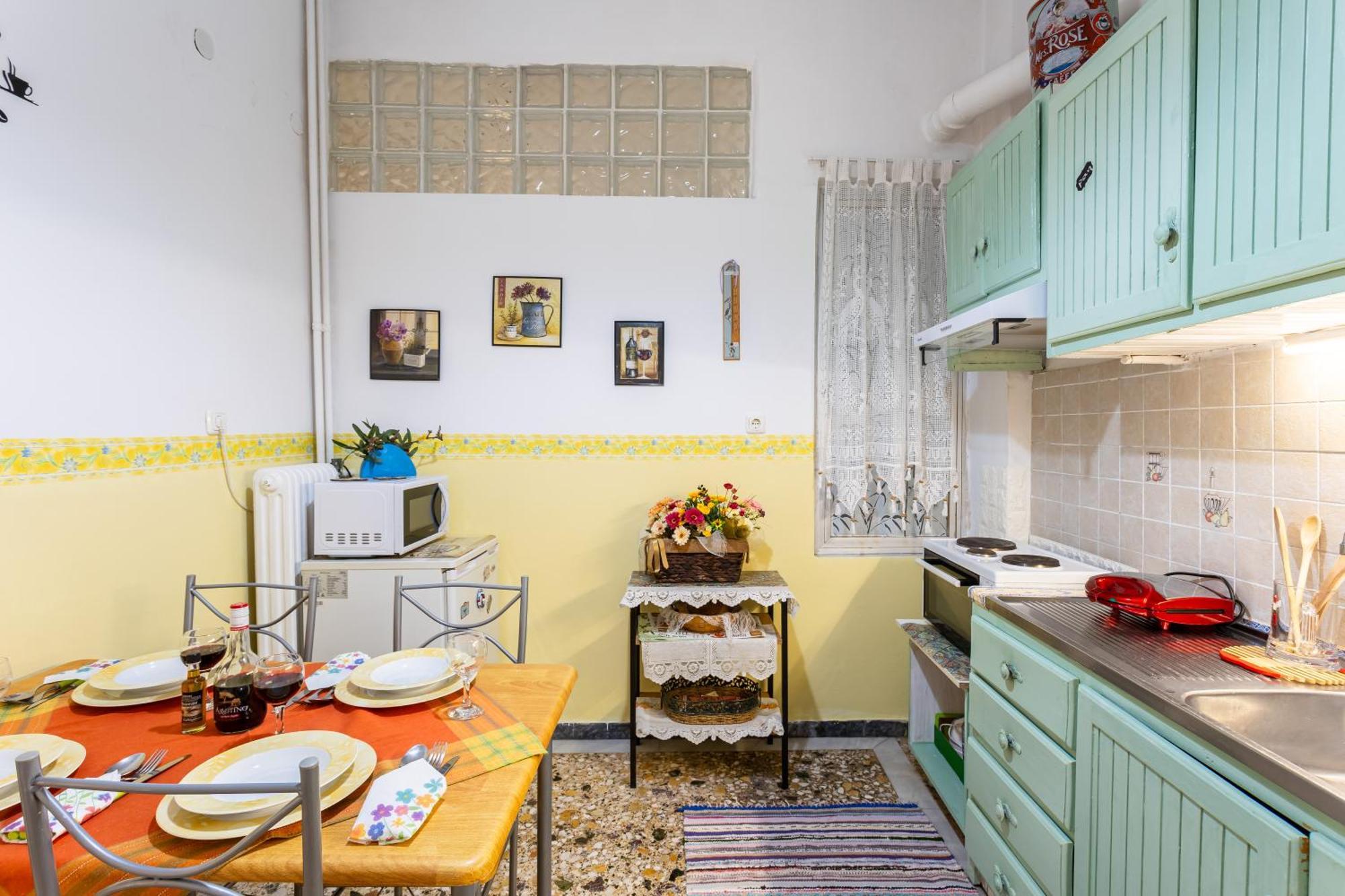 Sofi'S Flat In The City Center, 5Min To The Sea กาลามาตา ภายนอก รูปภาพ