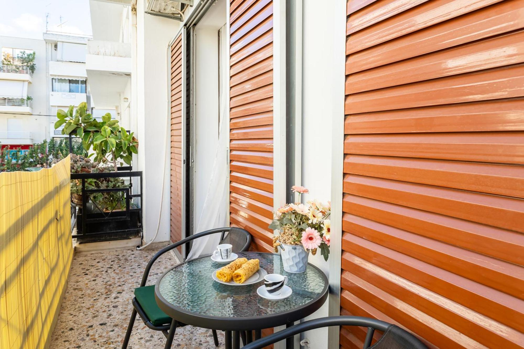 Sofi'S Flat In The City Center, 5Min To The Sea กาลามาตา ภายนอก รูปภาพ