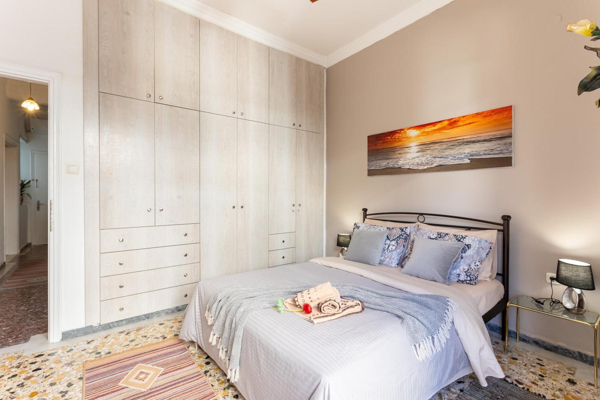 Sofi'S Flat In The City Center, 5Min To The Sea กาลามาตา ภายนอก รูปภาพ